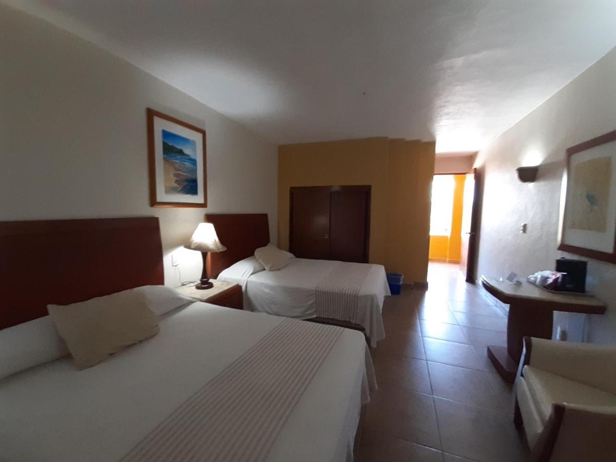 Hotel Maria Teresa Плайя-Асуль Экстерьер фото